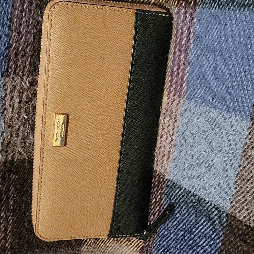 Kate Spade Large Two Toned Black and Brown Wallet